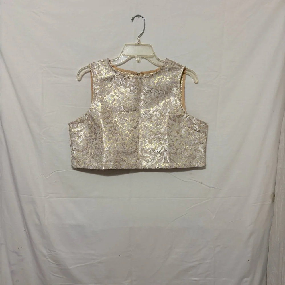 Beige and gold sleeveless brocade blouse, - Picture 2 of 8